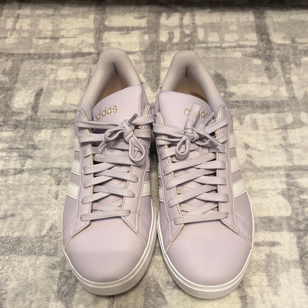 Adidas Women's Light Purple Sneakers
